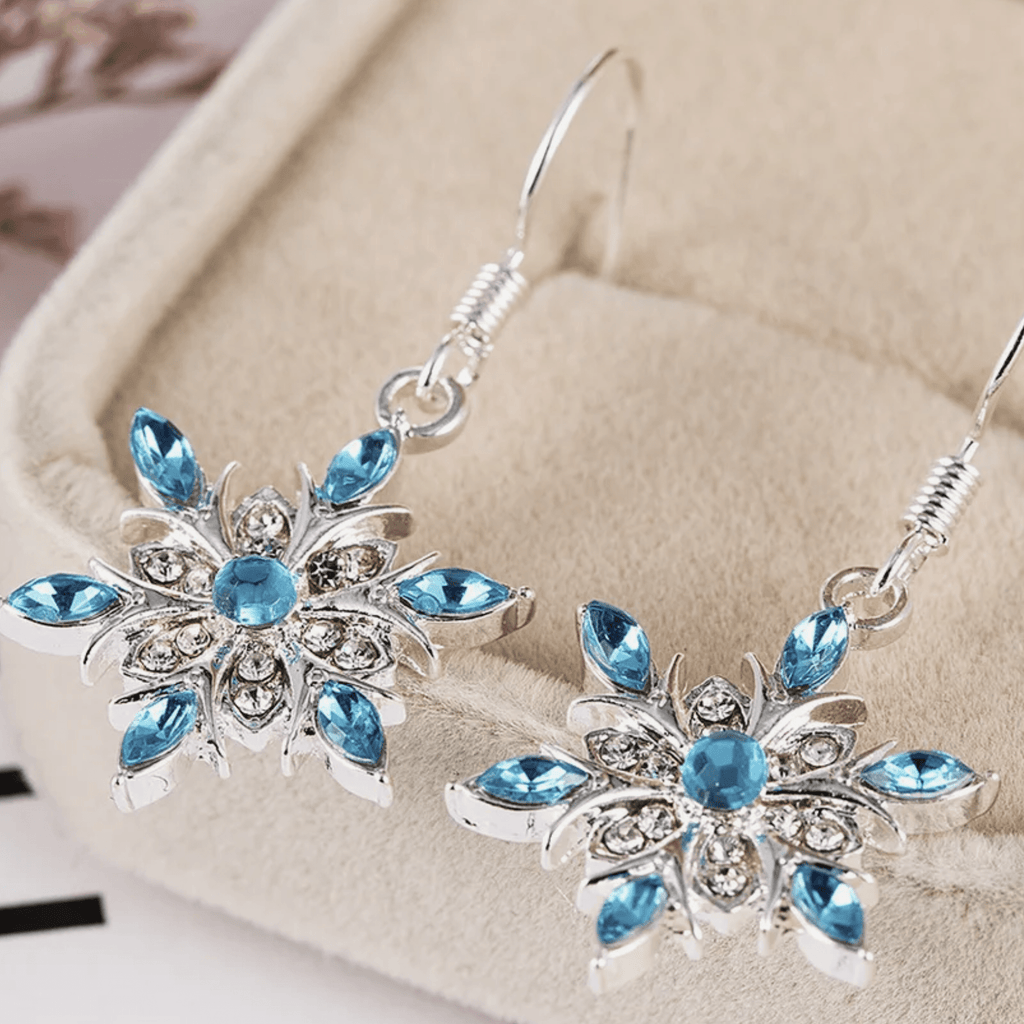 Snowflake Earrings Earrings Rose's Colored Designs