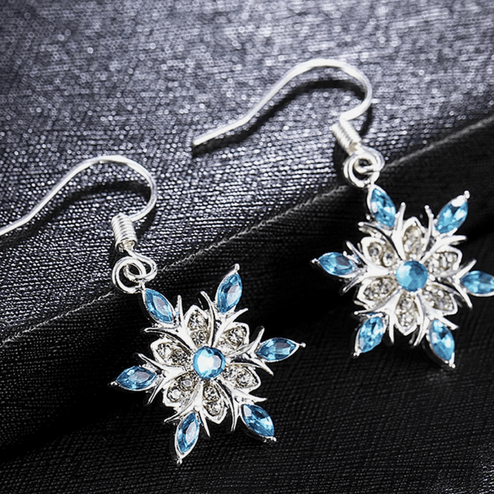 Snowflake Earrings Earrings Rose's Colored Designs