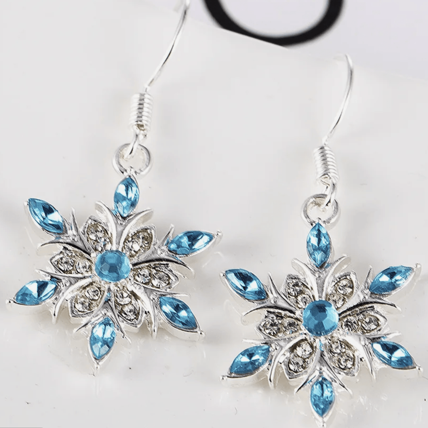 Snowflake Earrings - Rose's Colored Designs
